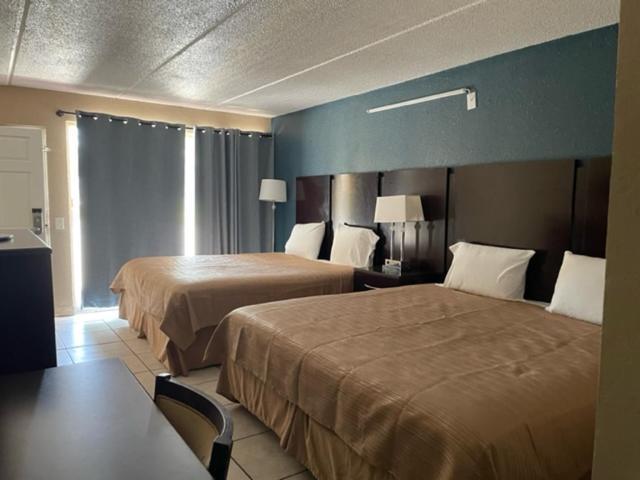 Royal Inn 라이브 오크 외부 사진